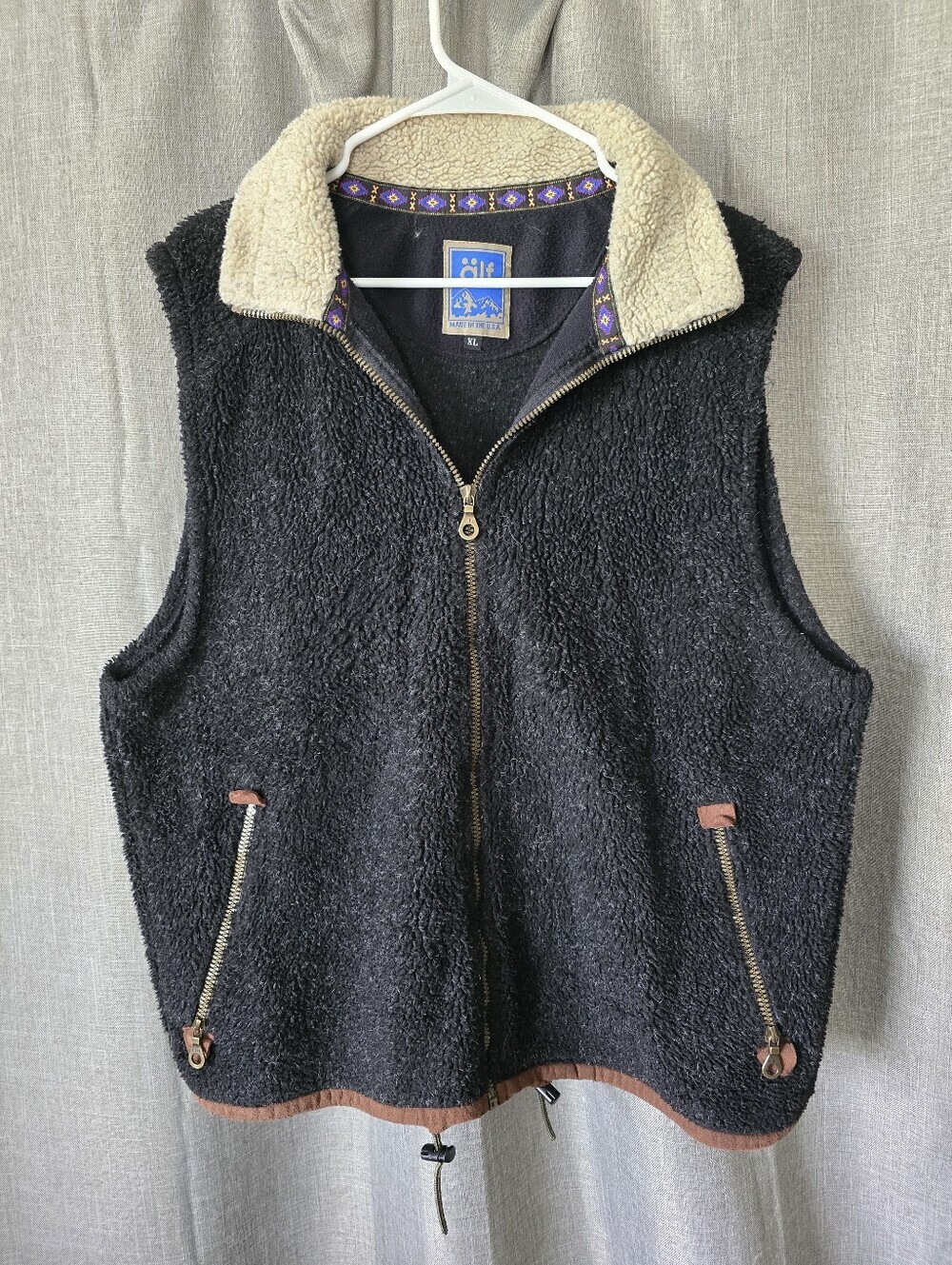 Vtg Alf Fleece Vest Mens Size XL Black Full Zip Made In USA